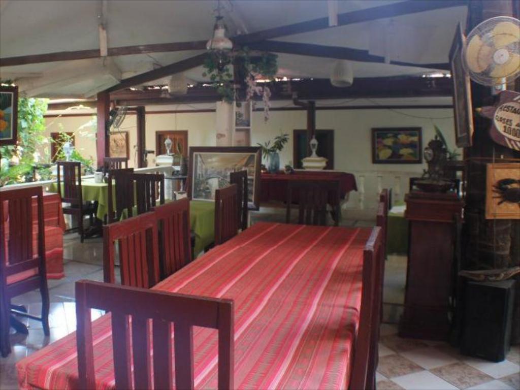 De Loro Inn And Restaurant Puerto Princesa Dış mekan fotoğraf