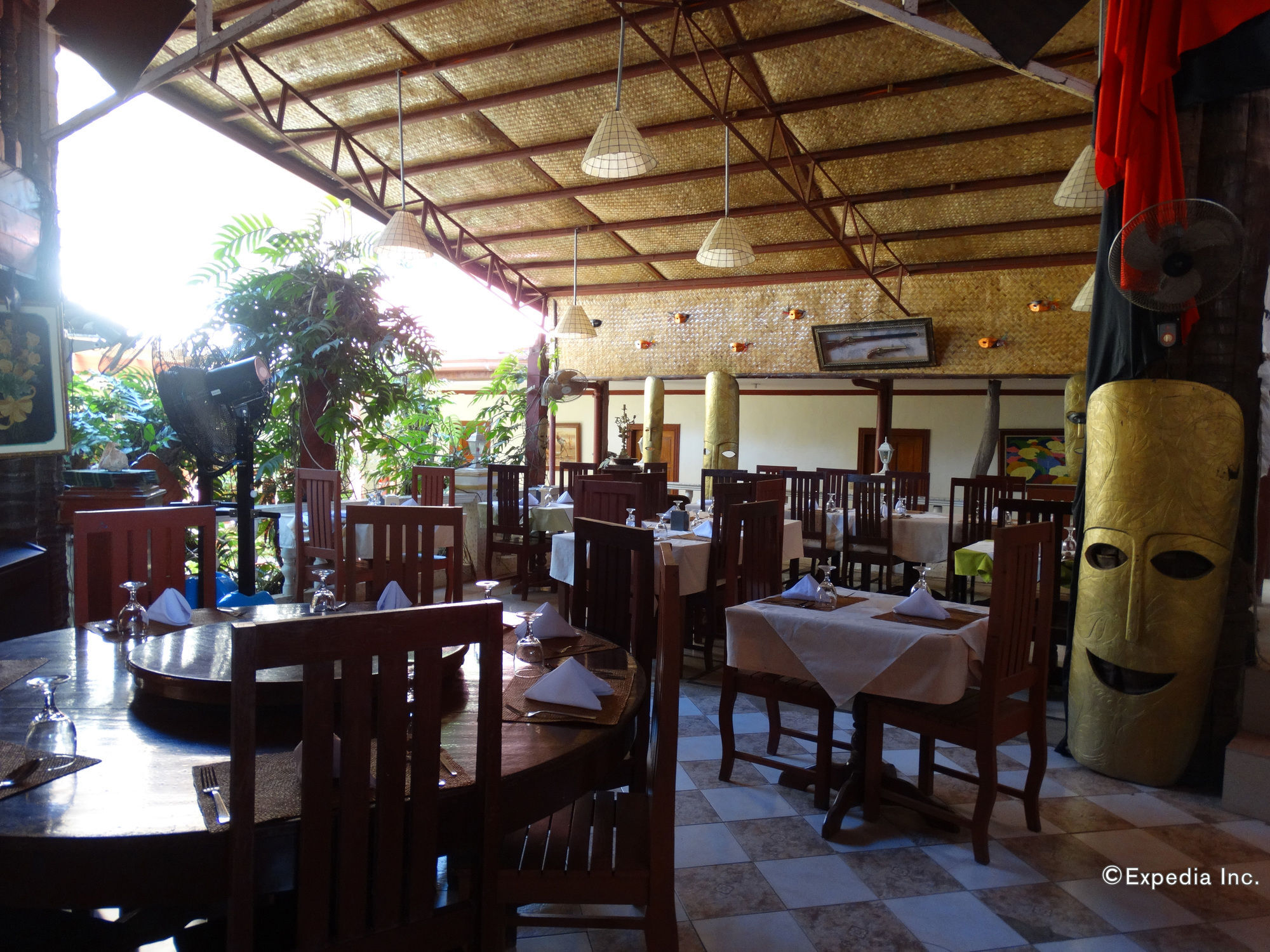 De Loro Inn And Restaurant Puerto Princesa Dış mekan fotoğraf